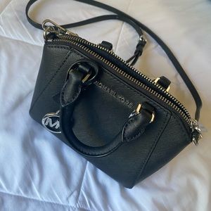 Michael Kors Black/Silver Mini Crossbody Bag